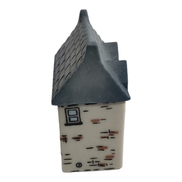 Wade England Figurines Whimsey on Why Morgans' The Chemist #2 - Picture 4 of 11